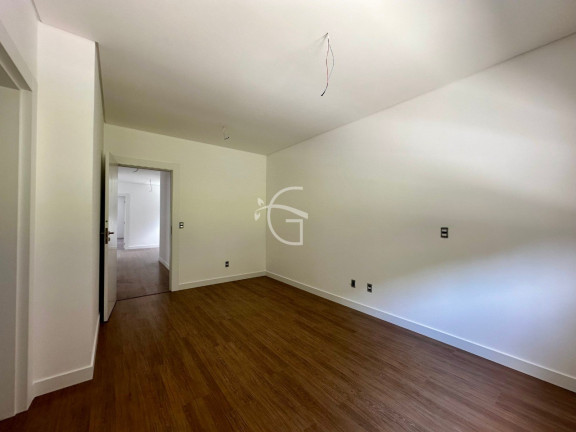 Imagem Sobrado com 4 Quartos à Venda, 327 m² em América - Joinville Imagem Sobrado com 4 Quartos à Venda, 327 m² em América - Joinville