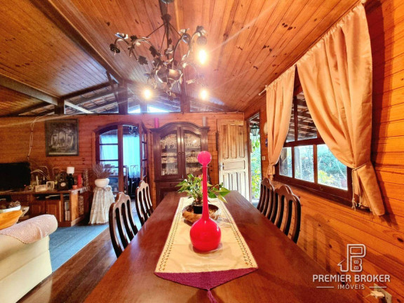 Imagem Casa com 4 Quartos à Venda, 300 m² em Albuquerque - Teresópolis