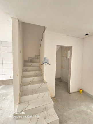 Imagem Sobrado com 3 Quartos à Venda, 97 m² em Morro Do Meio - Joinville