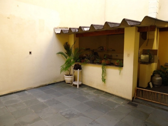 Imagem Casa com 2 Quartos à Venda, 190 m² em Centro - Jacareí Imagem Casa com 2 Quartos à Venda, 190 m² em Centro - Jacareí