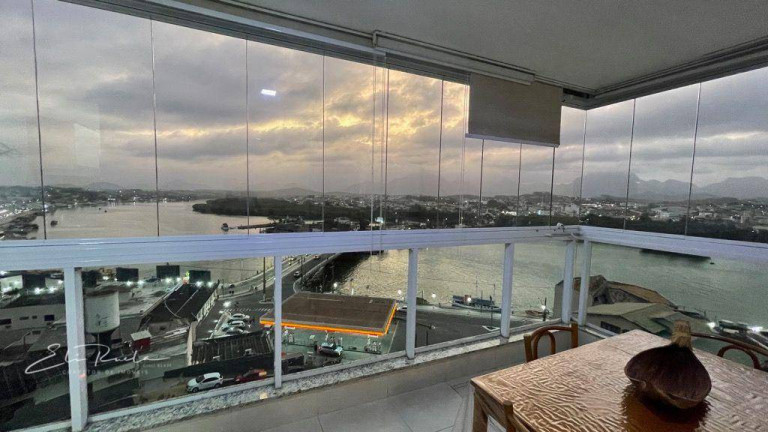 Imagem Apartamento com 2 Quartos à Venda, 65 m² em Centro - Guarapari