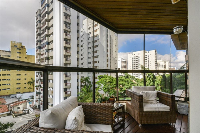 Imagem Apartamento com 3 Quartos à Venda, 193 m² em Moema - São Paulo