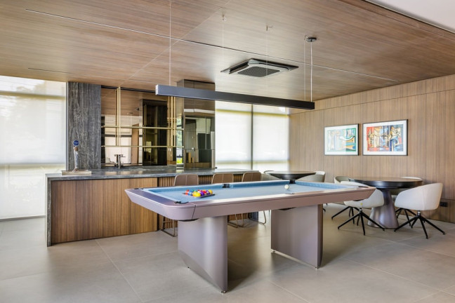 Imagem Apartamento com 2 Quartos à Venda, 124 m² em Centro - Curitiba