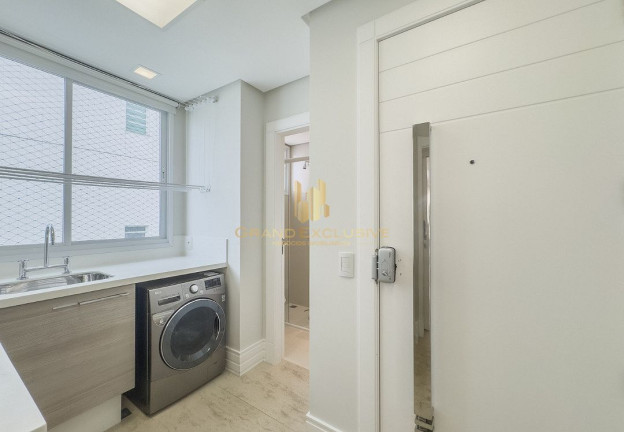 Imagem Cobertura com 3 Quartos à Venda, 273 m² em Centro - Balneário Camboriú