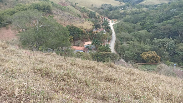 Imagem Chácara com 2 Quartos à Venda, 250 m² em Centro - Paraibuna Imagem Chácara com 2 Quartos à Venda, 250 m² em Centro - Paraibuna