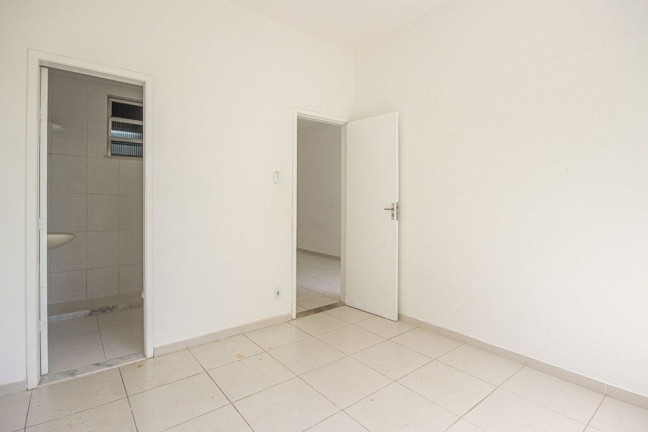 Imagem Imóvel com 1 Quarto à Venda, em Copacabana - Rio De Janeiro Imagem Imóvel com 1 Quarto à Venda, em Copacabana - Rio De Janeiro