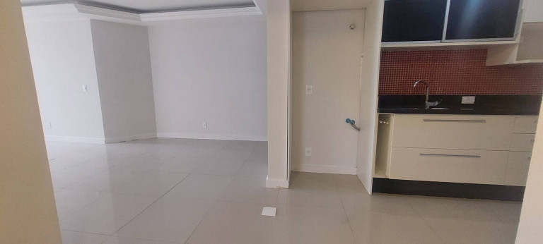 Imagem Apartamento com 3 Quartos à Venda, 96 m² em Centro - Florianópolis