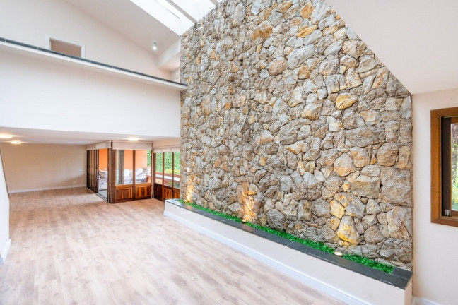 Imagem Casa com 5 Quartos à Venda,  em Granja Viana - Cotia