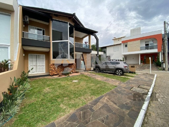 Imagem Imóvel com 3 Quartos à Venda, 175 m² em Hípica - Porto Alegre Imagem Imóvel com 3 Quartos à Venda, 175 m² em Hípica - Porto Alegre