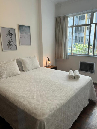 Imagem Imóvel com 3 Quartos à Venda, 120 m² em Flamengo - Rio De Janeiro Imagem Imóvel com 3 Quartos à Venda, 120 m² em Flamengo - Rio De Janeiro