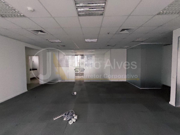 Imóvel Comercial para Alugar, 133 m² em Cidade Monções - São Paulo