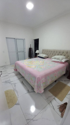 Imagem Casa com 3 Quartos à Venda, 250 m² em Engordadouro - Jundiaí