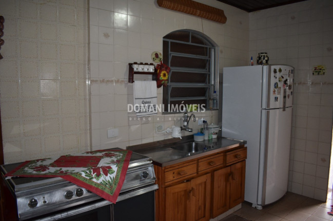 Imagem Casa com 4 Quartos à Venda, 310 m² em Região De Descansópolis - Campos Do Jordão