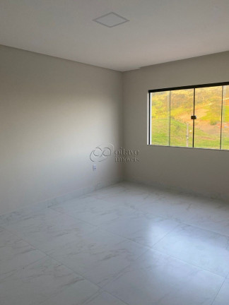Imagem Casa com 4 Quartos à Venda, 205 m² em Lagoa - Macaé