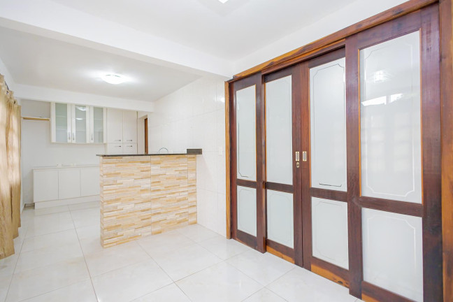 Imagem Casa com 3 Quartos à Venda, 150 m² em Barreirinha - Curitiba Imagem Casa com 3 Quartos à Venda, 150 m² em Barreirinha - Curitiba