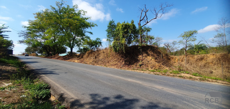 Imagem Terreno à Venda, em Novo Retiro - Esmeraldas Imagem Terreno à Venda, em Novo Retiro - Esmeraldas