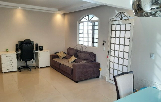 Imagem Casa com 3 Quartos à Venda, 200 m² em Setor Habitacional Arniqueira (águas Claras) - Brasília Imagem Casa com 3 Quartos à Venda, 200 m² em Setor Habitacional Arniqueira (águas Claras) - Brasília