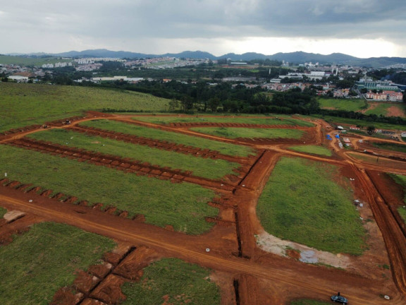 Terreno à Venda, 140 m² em Jardim Santa Rita De Cássia - Bragança Paulista