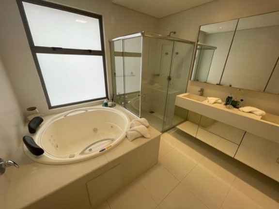 Imagem Apartamento com 3 Quartos à Venda, 399 m² em Centro - Balneário Camboriú Imagem Apartamento com 3 Quartos à Venda, 399 m² em Centro - Balneário Camboriú