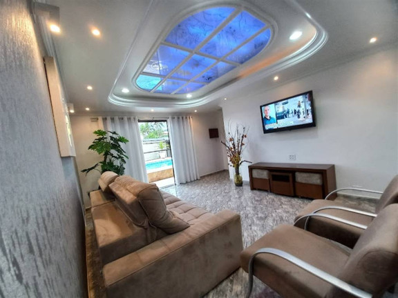 Imagem Casa com 5 Quartos à Venda, 450 m² em Balneário Flórida - Praia Grande Imagem Casa com 5 Quartos à Venda, 450 m² em Balneário Flórida - Praia Grande