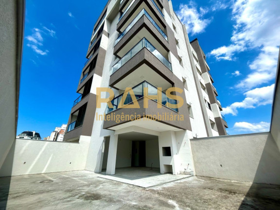 Apartamento com 3 Quartos à Venda, 191 m² em América - Joinville