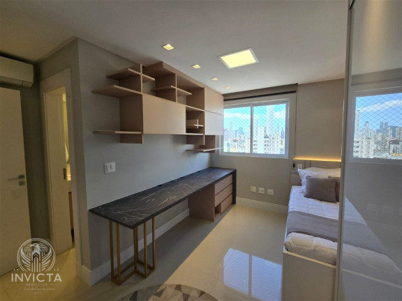 Imagem Apartamento com 3 Quartos à Venda, 136 m² em Centro - Balneário Camboriú Imagem Apartamento com 3 Quartos à Venda, 136 m² em Centro - Balneário Camboriú