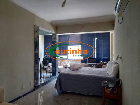 Imagem Casa com 6 Quartos à Venda, 356 m² em Grajaú - Rio De Janeiro Imagem Casa com 6 Quartos à Venda, 356 m² em Grajaú - Rio De Janeiro