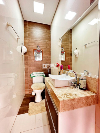 Imagem Casa com 4 Quartos à Venda, 261 m² em Setor Habitacional Arniqueira (águas Claras) - Brasília Imagem Casa com 4 Quartos à Venda, 261 m² em Setor Habitacional Arniqueira (águas Claras) - Brasília