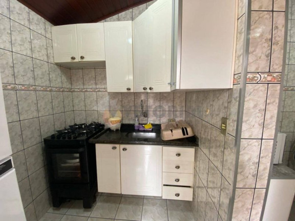 Imagem Casa com 2 Quartos à Venda, 65 m²