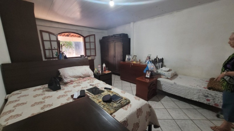 Imagem Casa com 2 Quartos para Alugar ou Temporada, 60 m² em Praia De Carapebus - Serra