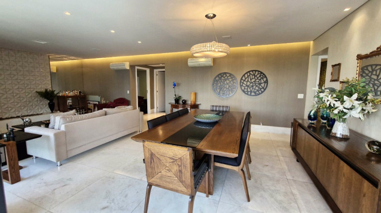 Imagem Apartamento com 3 Quartos à Venda, 240 m² em Cidade Monções - São Paulo Imagem Apartamento com 3 Quartos à Venda, 240 m² em Cidade Monções - São Paulo