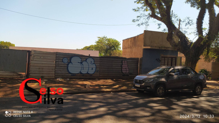 Terreno à Venda, 450 m² em Zona 07 - Maringá