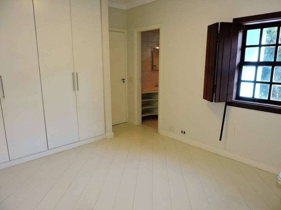 Imagem Casa com 6 Quartos à Venda, 550 m² em Vila Appia Antica - Carapicuíba Imagem Casa com 6 Quartos à Venda, 550 m² em Vila Appia Antica - Carapicuíba