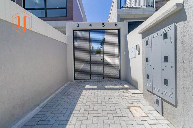 Imagem Sobrado com 3 Quartos à Venda, 128 m² em Uberaba - Curitiba