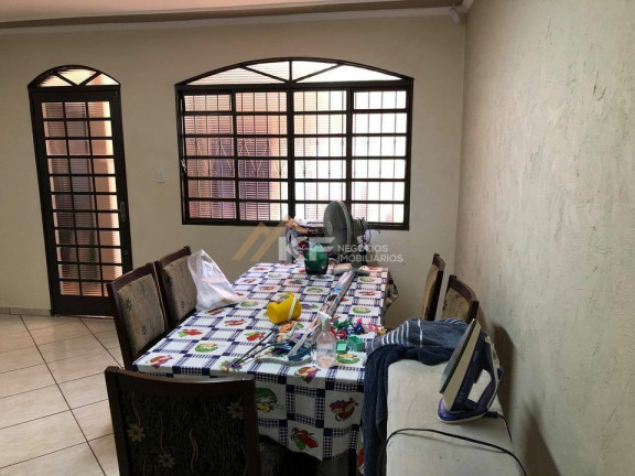 Imagem Casa com 3 Quartos à Venda, 130 m² em Adelino Simioni - Ribeirão Preto Imagem Casa com 3 Quartos à Venda, 130 m² em Adelino Simioni - Ribeirão Preto