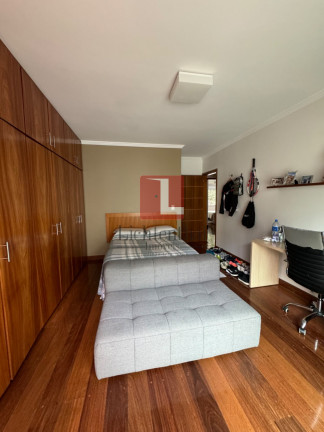 Imagem Casa com 4 Quartos à Venda, 270 m² em Indianópolis - São Paulo