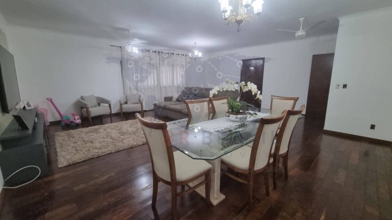 Imagem Casa com 3 Quartos à Venda, 303 m² em Jardim Marambá - Bauru Imagem Casa com 3 Quartos à Venda, 303 m² em Jardim Marambá - Bauru