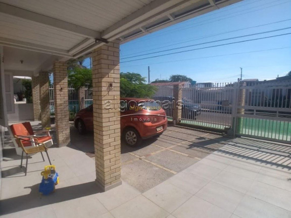 Imagem Casa com 4 Quartos à Venda, 220 m² em Centro - Xangri-lá Imagem Casa com 4 Quartos à Venda, 220 m² em Centro - Xangri-lá
