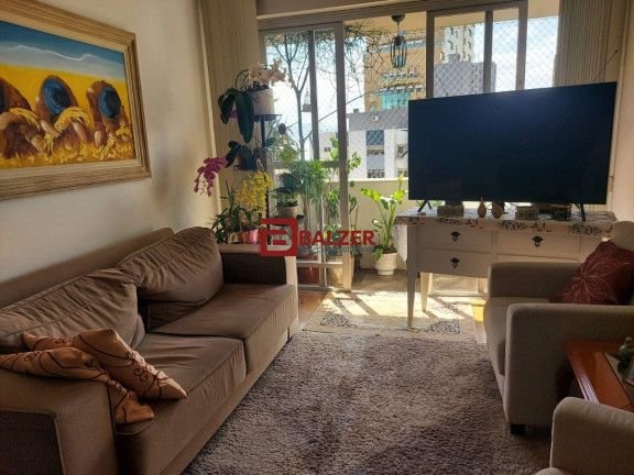 Imagem Apartamento com 3 Quartos à Venda, 135 m² em Centro - Florianópolis Imagem Apartamento com 3 Quartos à Venda, 135 m² em Centro - Florianópolis
