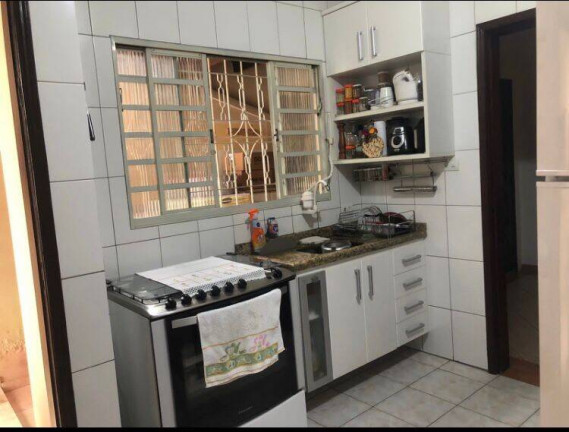 Imagem Casa com 3 Quartos à Venda, 180 m² em Parque Urupês - Taubaté