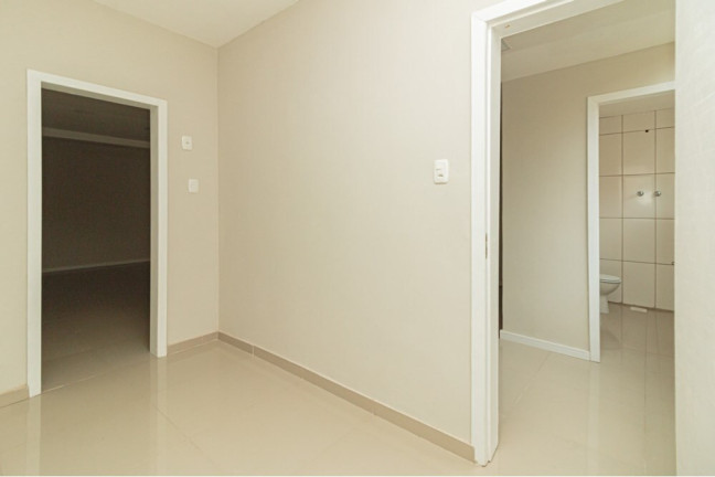 Imagem Imóvel com 3 Quartos à Venda, 147 m² em Moinhos De Vento - Porto Alegre
