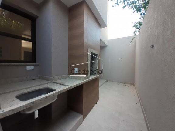 Imagem Sobrado com 3 Quartos à Venda, 178 m² em Bom Retiro - Curitiba Imagem Sobrado com 3 Quartos à Venda, 178 m² em Bom Retiro - Curitiba