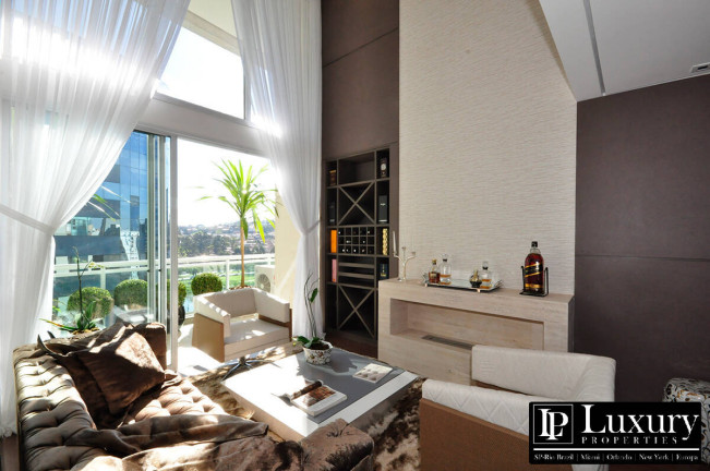 Imagem Apartamento com 2 Quartos à Venda, 165 m² em Brooklin Novo - São Paulo
