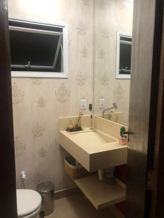 Imagem Sobrado com 3 Quartos à Venda, 120 m² em Vila Jacuí - São Paulo Imagem Sobrado com 3 Quartos à Venda, 120 m² em Vila Jacuí - São Paulo