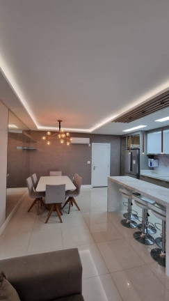 Apartamento com 3 Quartos à Venda, 113 m² em Meia Praia - Itapema