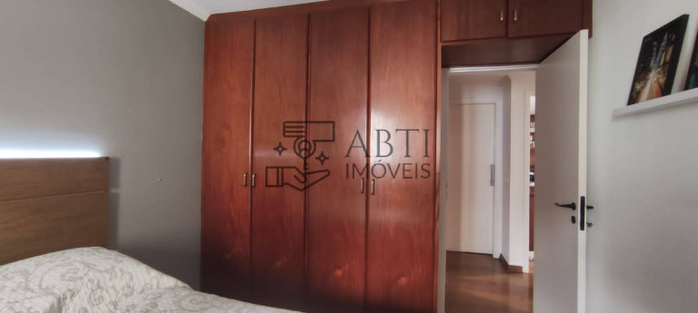 Imagem Apartamento com 3 Quartos à Venda, 110 m² em Moema - São Paulo