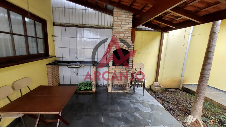 Casa com 4 Quartos à Venda, 159 m² em Itagua - Ubatuba