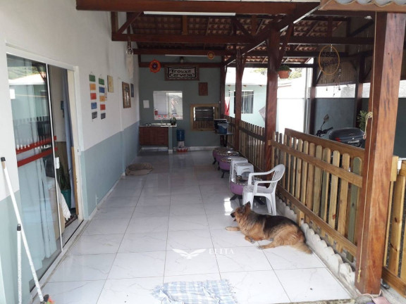 Imagem Casa com 4 Quartos à Venda, 190 m² em Itacolomi - Balneário Piçarras Imagem Casa com 4 Quartos à Venda, 190 m² em Itacolomi - Balneário Piçarras