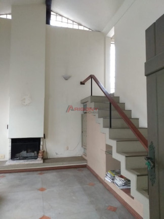 Imagem Casa com 2 Quartos à Venda, 200 m² em Centro - Santa Maria