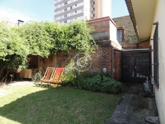 Imagem Casa com 4 Quartos à Venda, 231 m² em Centro - Santa Maria